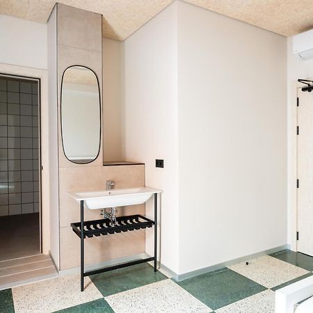 Lamia Bbk Women Hostel-Solo Mujeres Билбао Екстериор снимка