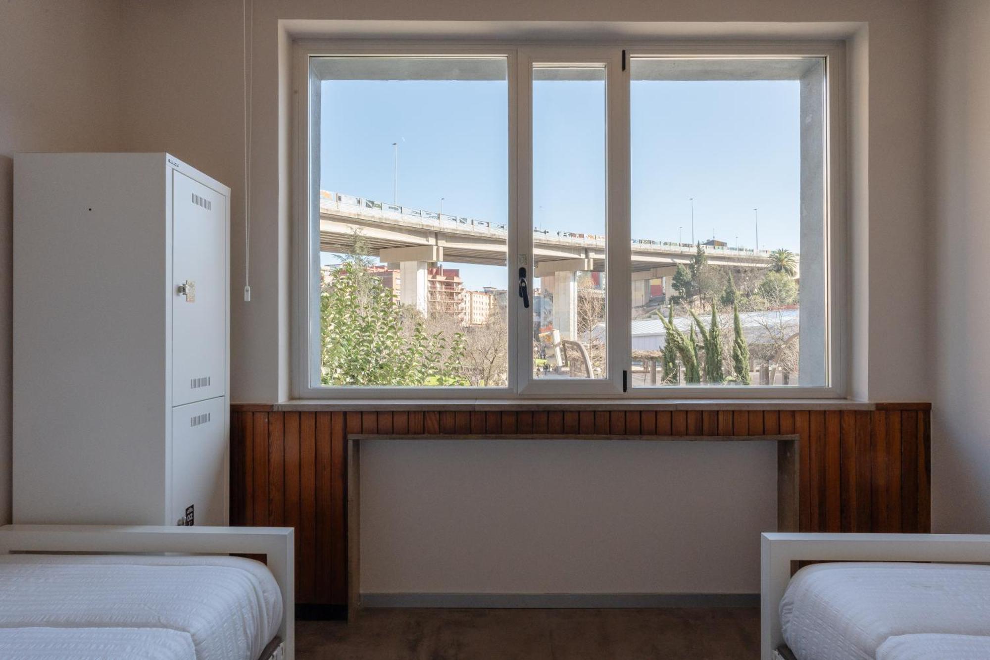 Lamia Bbk Women Hostel-Solo Mujeres Билбао Екстериор снимка