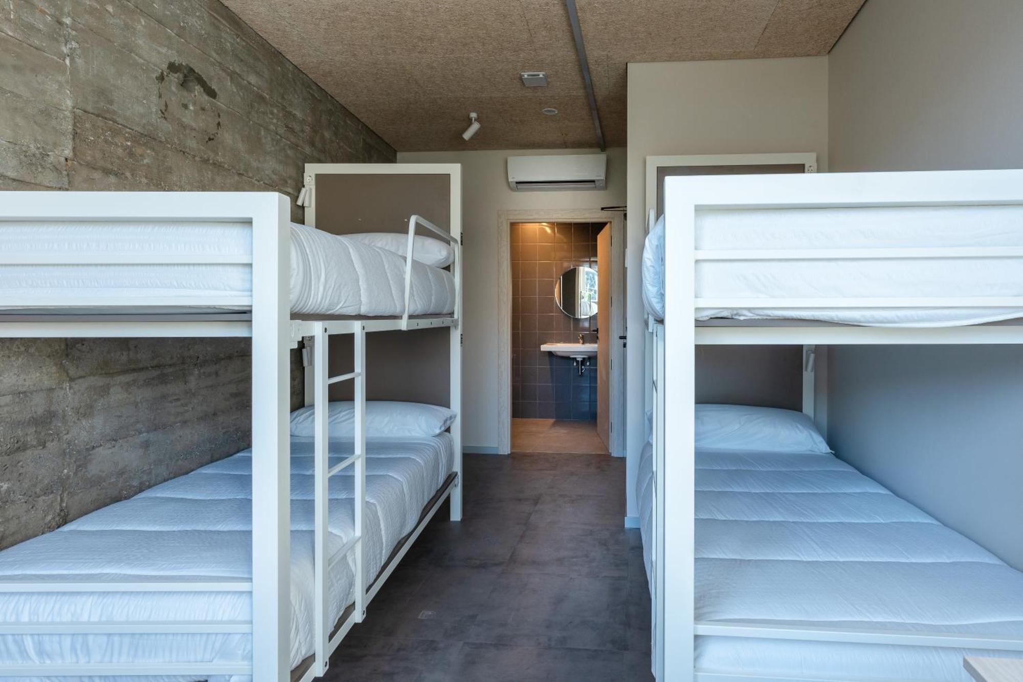 Lamia Bbk Women Hostel-Solo Mujeres Билбао Екстериор снимка