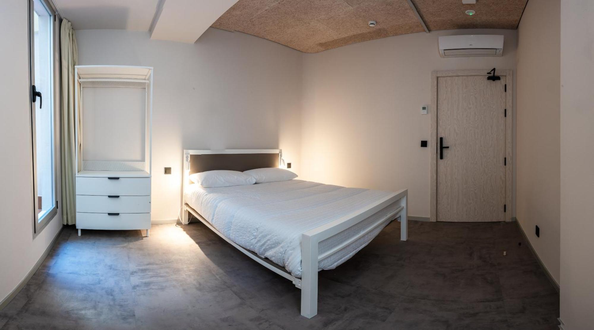 Lamia Bbk Women Hostel-Solo Mujeres Билбао Екстериор снимка